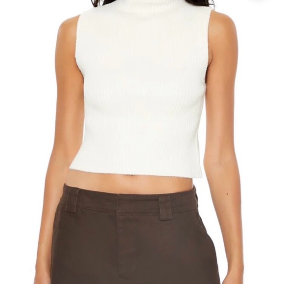 Forever 21 White Sleeveless Turtleneck Sweater - Picture 1 of 2